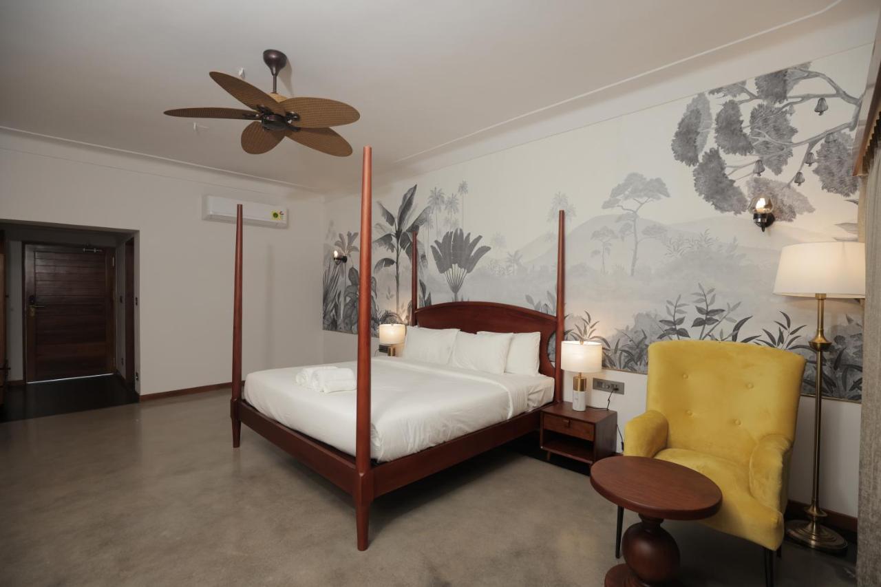 קולאם Prasanthi Hotel מראה חיצוני תמונה