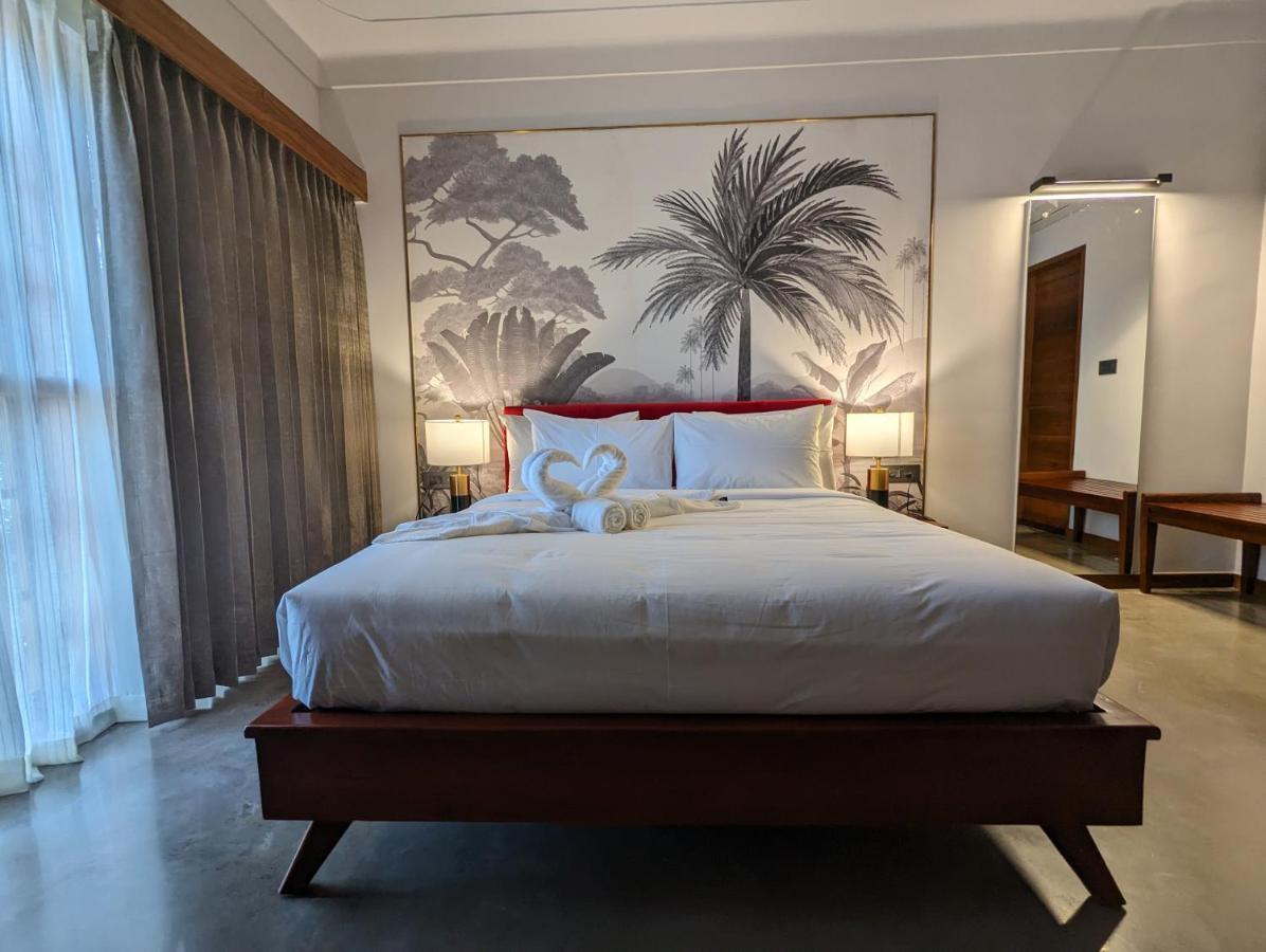 קולאם Prasanthi Hotel מראה חיצוני תמונה